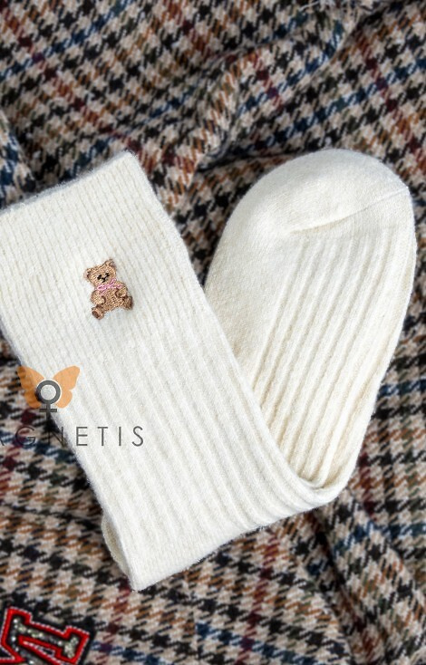 YN5035 Dámske teplé ponožky Magnetis ecru- rebrované s aplikáciou