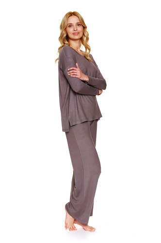 7305 Dámske pyžamo Doctor Nap - pohodlná viskóza a oversize štýl - osika