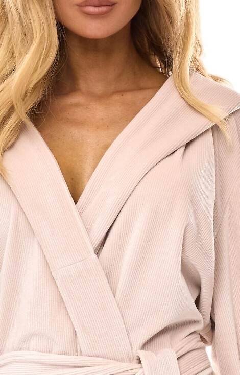 2509 Dámsky župan Luna short s angorskou kapucňou - pohodlný a ľahký