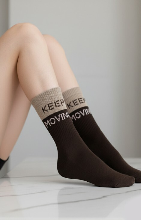 0071-008 Unikátne dámske ponožky Milena hnedé - polodupačky, bavlnené, teplé a pohodlné