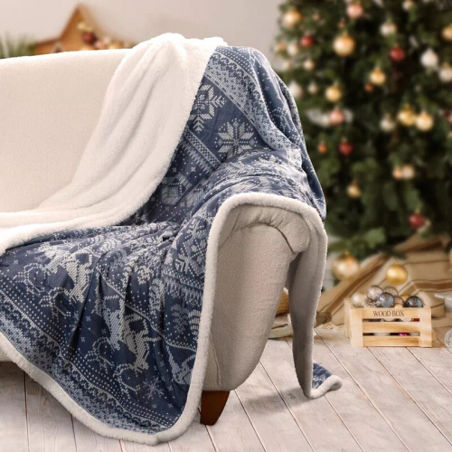 Eurofirany Vianočná prikrývka biela tmavomodrá - mäkký prehoz z mikrovlákna, 240 g/m²