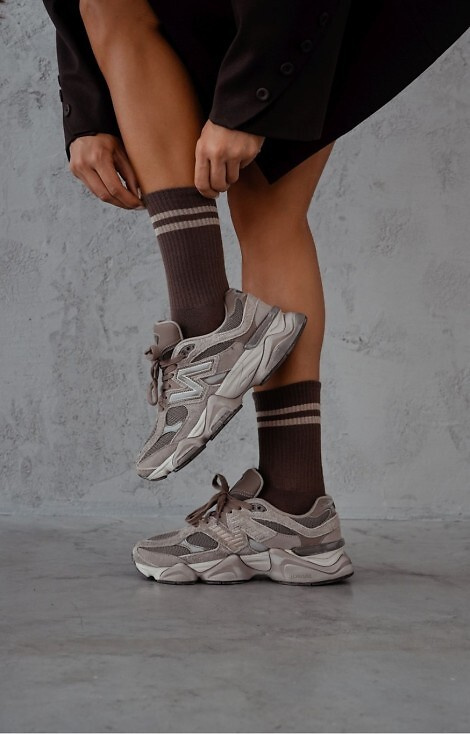 0200-184 Two Stripes Dámske ponožky Milena hnedé - bavlnené, pruhované