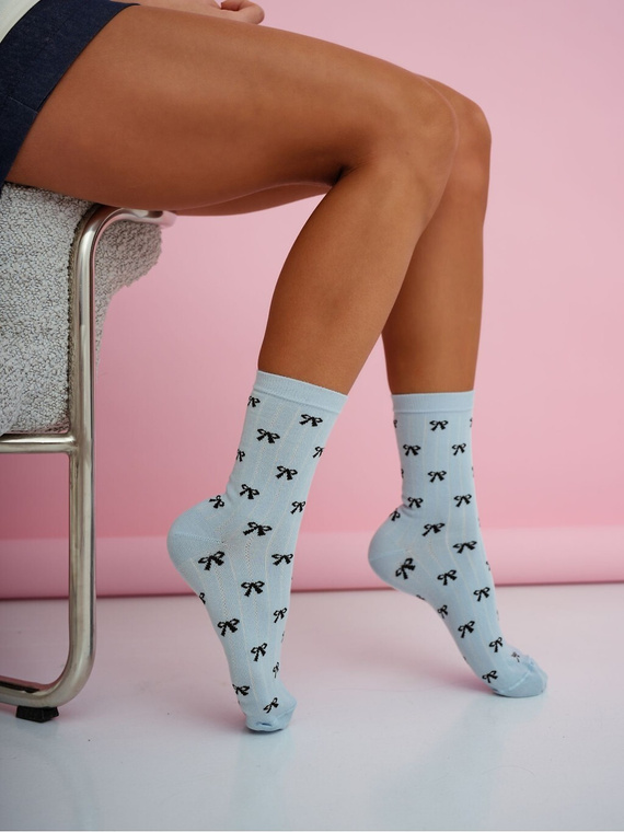 Dámske ponožky Milena 0200-221 – bavlnené s malými mašličkami blue