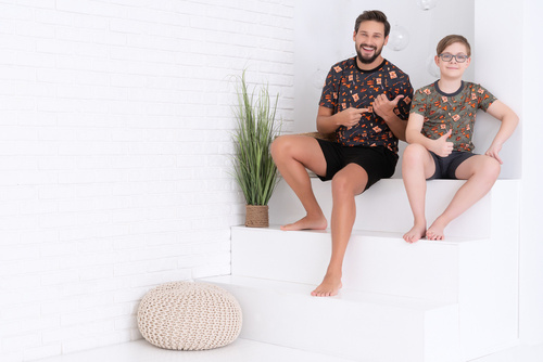 Westernové chlapčenské pyžamo s krátkym rukávom, nohavice Italian Fashion - olivová/grafitová