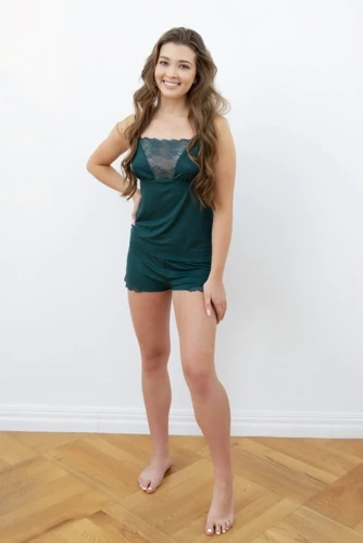 Intrigue Dámske pyžamo s úzkymi pásikmi, krátke šortky Italian Fashion- zelona
