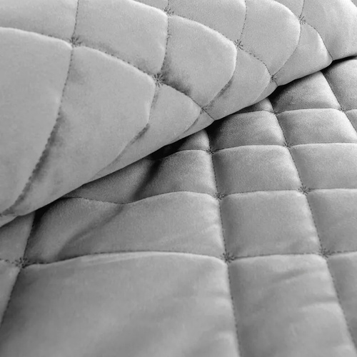 Ria 6 Velúrový dekoračný prehoz na posteľ Eurofirany silver