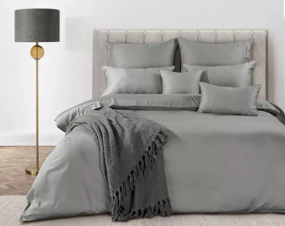 1C Elegantné saténové posteľné prádlo Eva Minge Eurofirany steel | makrosatén 100 % bavlna