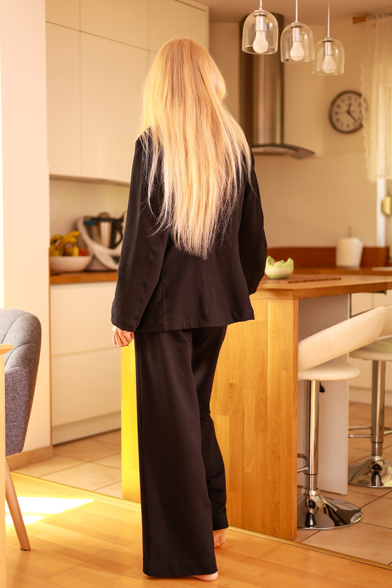 Emi - elegantná dámska bunda, 95% bavlna 5% elastan | Poľská značka Mirale - čierna