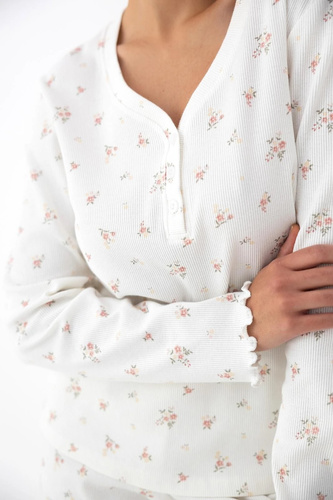 Dámska bavlnená pyžama Sensis Vida ecru s kvetinovým vzorom, dlhý rukáv a nohavice