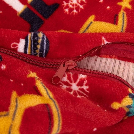 Veselé útulné Vianoce Červený medvedík do postele Spod Igły i Nitki- 210gsm plyšové mikrovlákno