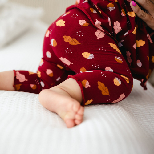 Dievčenské legíny Fluffy Tails - bavlna, bordová potlač