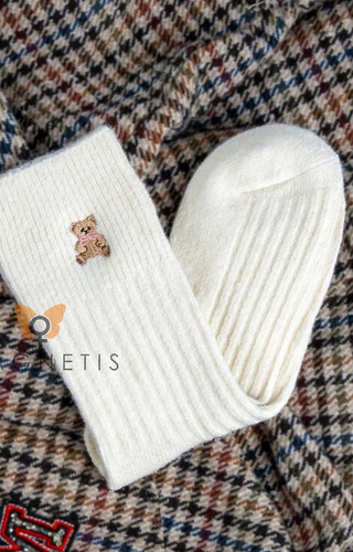 YN5035 Dámske teplé ponožky Magnetis ecru- rebrované s aplikáciou