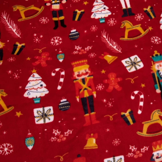 Veselé útulné Vianoce Červený medvedík do postele Spod Igły i Nitki- 210gsm plyšové mikrovlákno