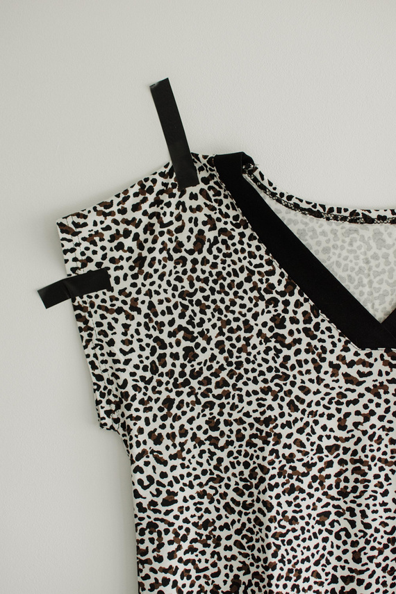 853 Kendall De Lafense - Nočná košeľa z viskózy Panther - ecru camouflage