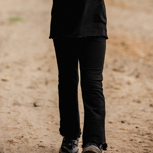 Simply Comfy Detské legíny do zvonu Eevi black- 100% bavlna, pohodlné a štýlové