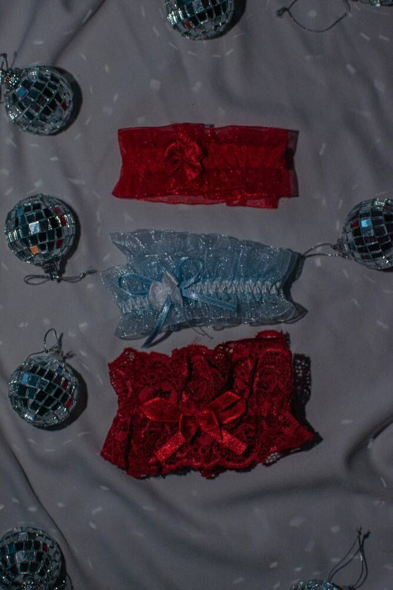 221 De Lafense šifónové podväzky - červené