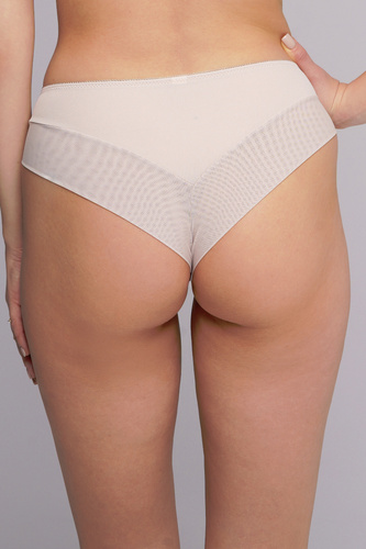 2256 Ava béžové brazílske nohavičky - hladké mikrovlákno, zmyselný povrch, perfektne sedia