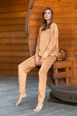 Dámska dlhá súprava Juga. rukáv, dĺžka. talianska móda ťavie nohavice