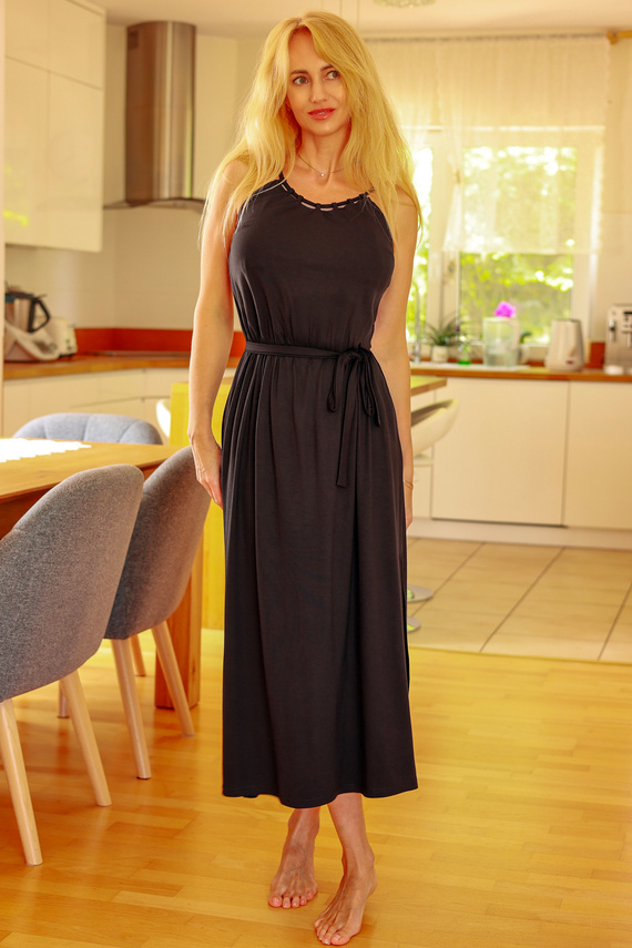 Grace Mirale - Dlhé viskózové šaty s rozparkom | Poľská výroba - čierne