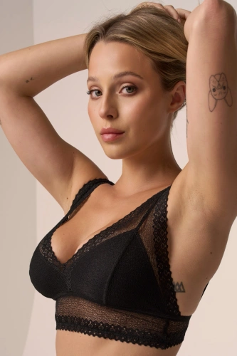 210 Čipkovaná podprsenka Babell black - jemná, bez kostice, elastická | Pohodlie a ženská jemnosť