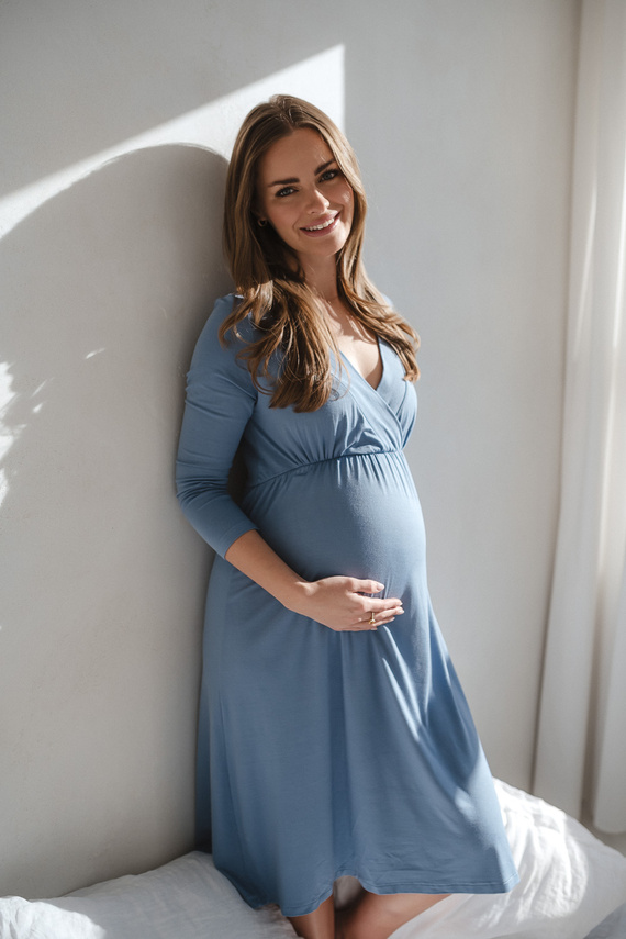 Hviezdna ľahká tehotenská a dojčiaca bambusová nočná košeľa 7/8 Milk&Love modrá - priedušná, pre nemocnice, pohodlné dojčenie