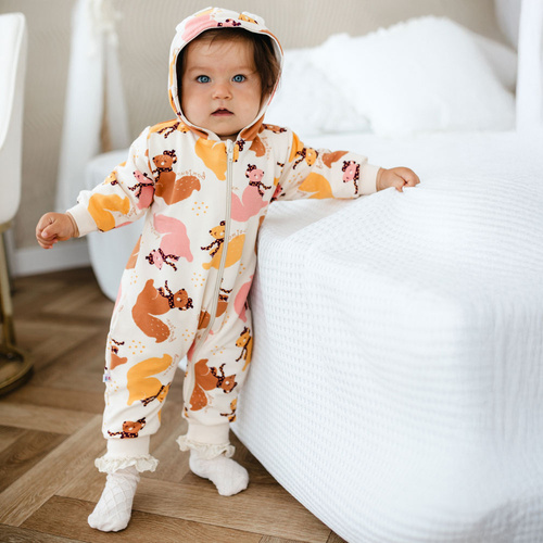 Detská tepláková súprava Fluffy Tails Eevi - ecru, s kapucňou a jesennou potlačou
