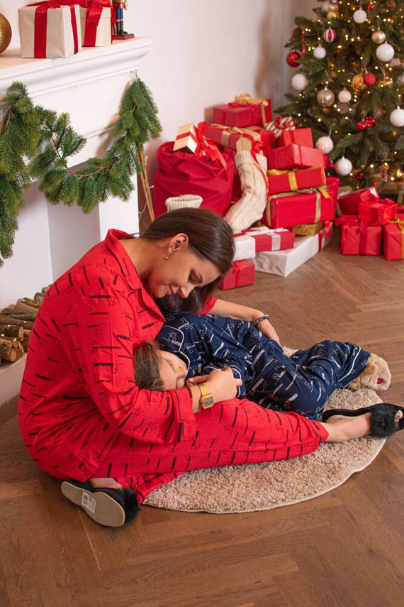 718 Madeleine Cat Love Dámske pyžamo Forex - červené