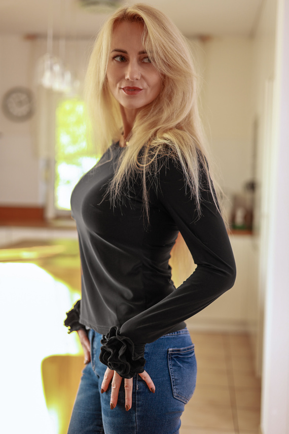 Blúzka Nessy Mirale z mikrovlákna – dámska blúzka s dekoratívnou ružou