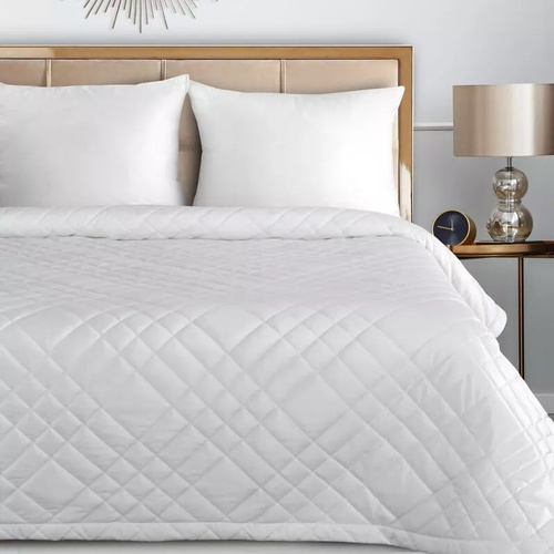 Ria 6 Velúrový dekoračný prehoz Eurofirany biely