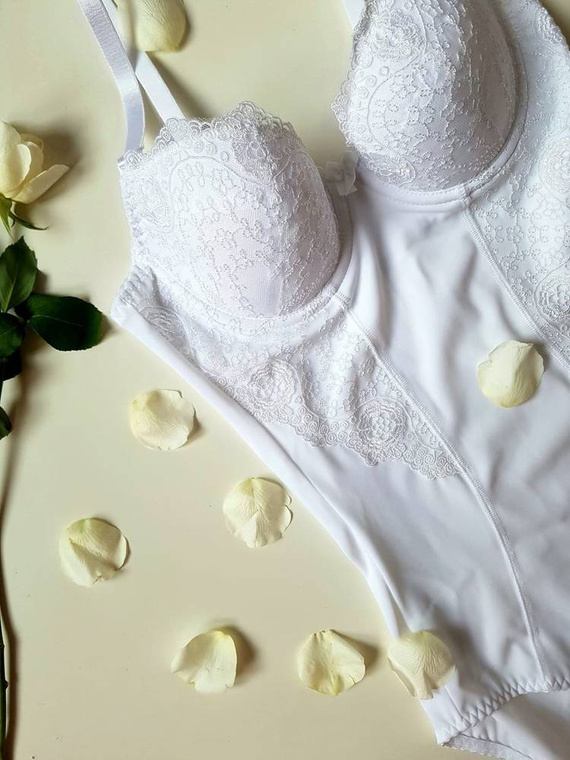 Gorsenia 184 Livia Body s košíčkami - biele