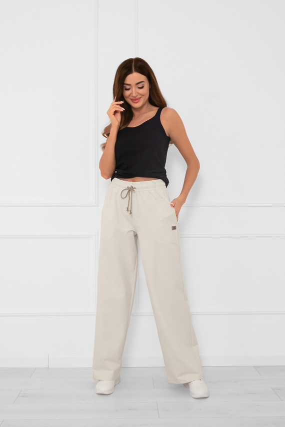 Dámske dlhé nohavice Caro beige - elegantné, štýlové nohavice v módnej farbe