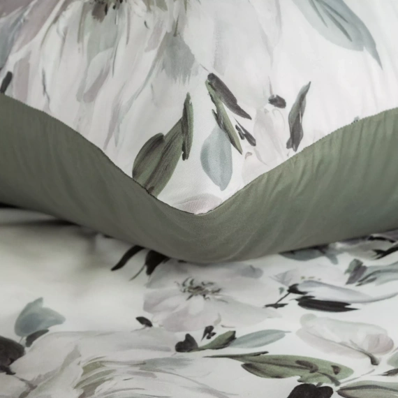 Posteľná bielizeň Loti Design 91 kvetinová obojstranná mäkká na zips