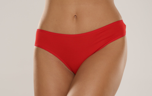 004 Limited Dámske nohavičky De Lafense - klasické, nízky strih, viskóza - červené