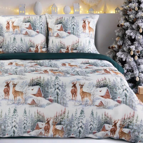 Vianočná posteľná bielizeň Fairyland zo zelenej zimnej krajiny z mikrovlákna Eurofirany - mäkká, ľahká a ľahko udržiavateľná, so zapínaním na zips