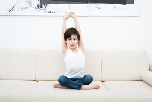 Tomi vesta pre chlapcov, široké ramená Talianska móda - biela