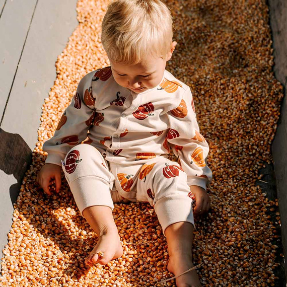 Eevi Halloween detské pyžamo - ecru, tekvice, bez nôh, bavlna