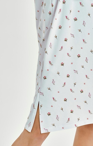 3433 Elodie Dámska nočná košeľa Taro biela - bavlna s kvetmi