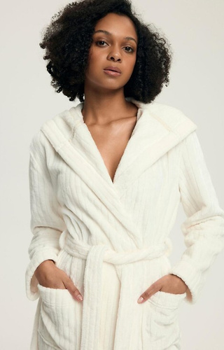 43600 Dionne Dámsky župan s kapucňou Henderson cream - mäkký, dlhý, rebrovaný