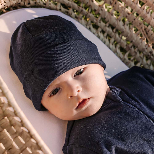 Čiapka Merino Eevi - tmavomodrá, 100% merino vlna, priedušná a teplá