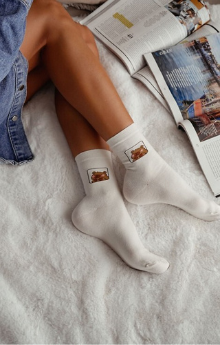 0200-186 Kapibara Dámske ponožky Milena ecru - bavlnené, vzorované