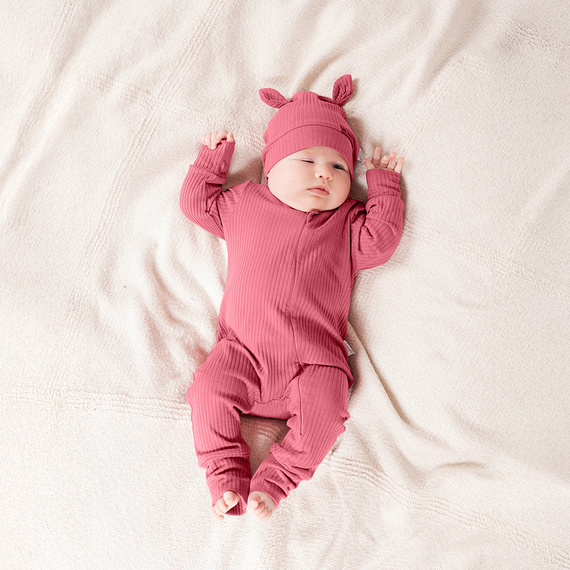 216054 Lala Nicol čiapka - rebrovaná bavlna s elastanom, ušami a nášivkou Be happy