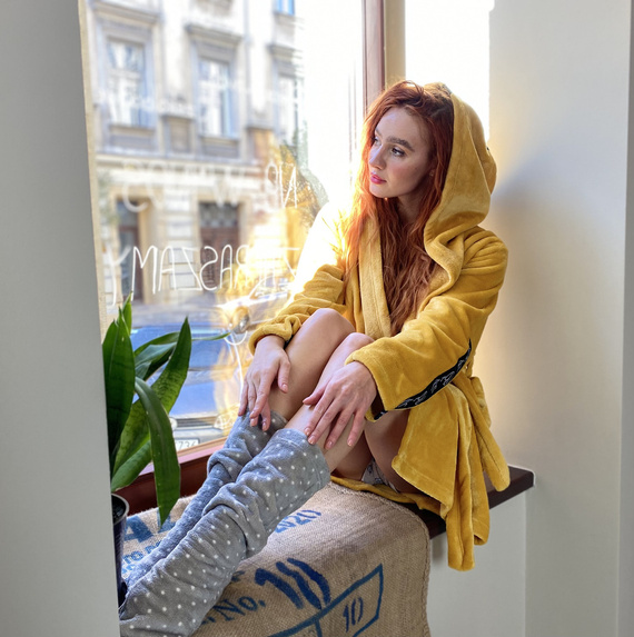 626 Abigail Dámsky krátky župan Forex - medový