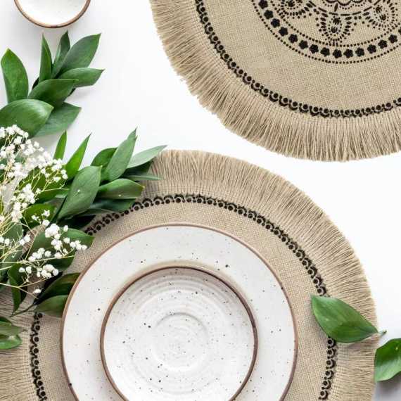 Podložka na stôl Eurofirany elegantná podložka pod taniere glamour Elsa natural