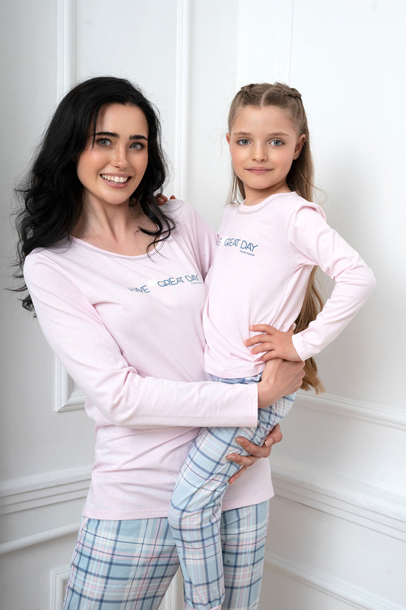 Glamour Dámske pyžamo s dlhým rukávom a dlhými nohavicami Italian Fashion - ružová/potlač