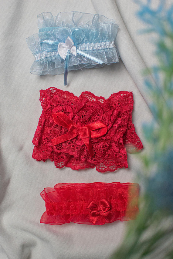 221 De Lafense šifónové podväzky - červené