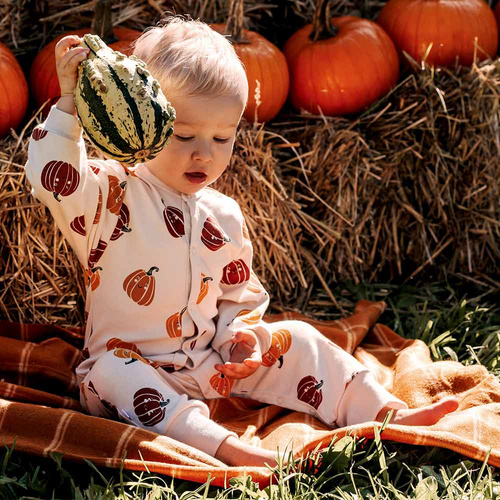 Eevi Halloween detské pyžamo - ecru, tekvice, bez nôh, bavlna