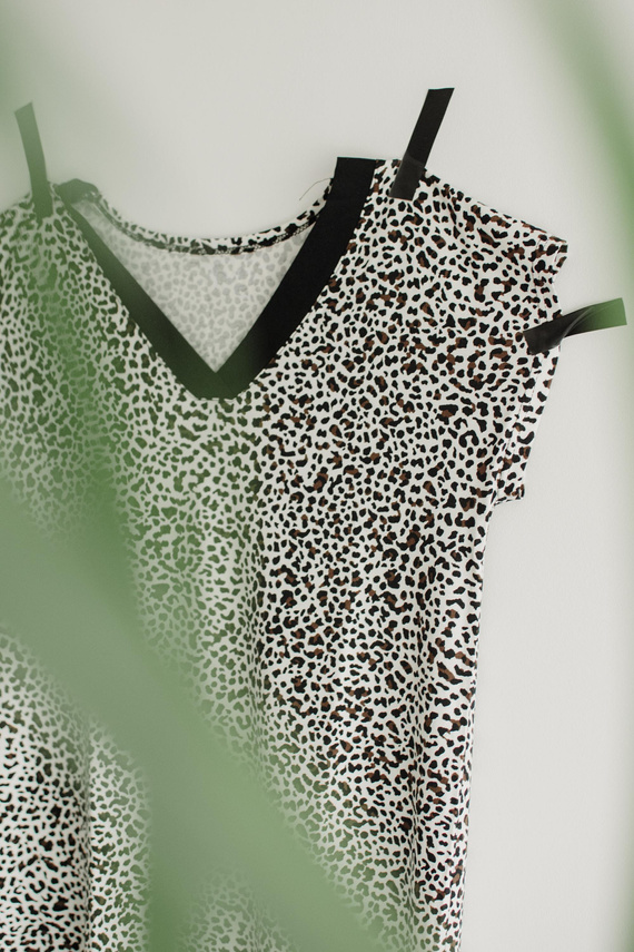 853 Kendall De Lafense - Nočná košeľa z viskózy Panther - ecru camouflage