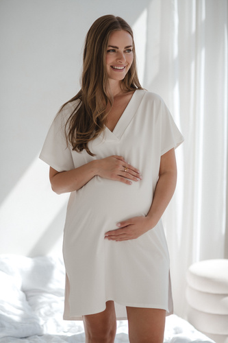 Mesačná nočná košeľa pre tehotné a dojčiace ženy Milk&Love - krémová viskóza, oversize | Poľská kvalita