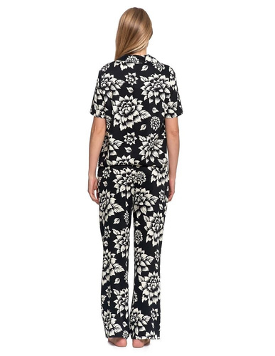 Pyžamo PDD5500-006 Moraj čierne - viskóza, krátky rukáv, zapínanie na gombíky, kvetinový motív