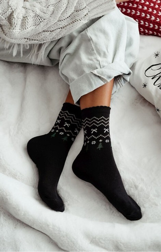 1283-035 Dámske vianočné ponožky Milena čiernej farby, bavlnené, s lurexom
